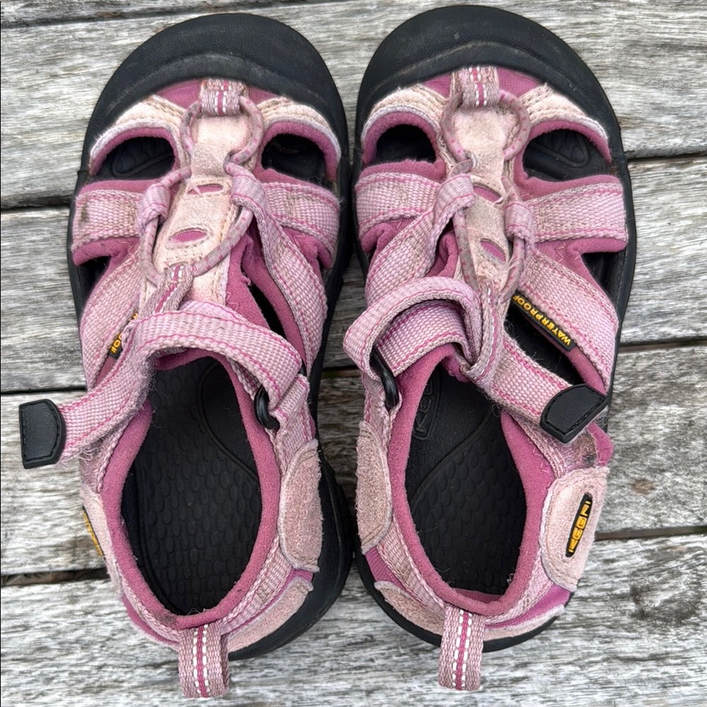 Keen Pink and Black Sporty Sandals - Picture 3 of 4